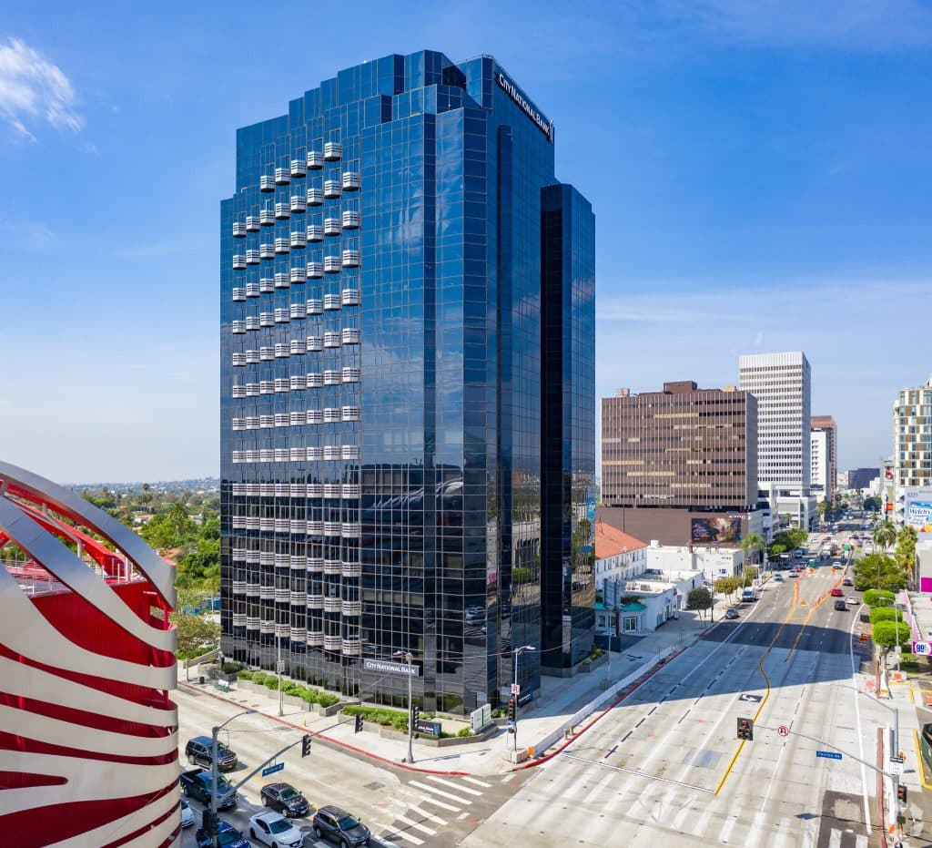 Onyx Tower at 6100 Wilshire Blvd, street view